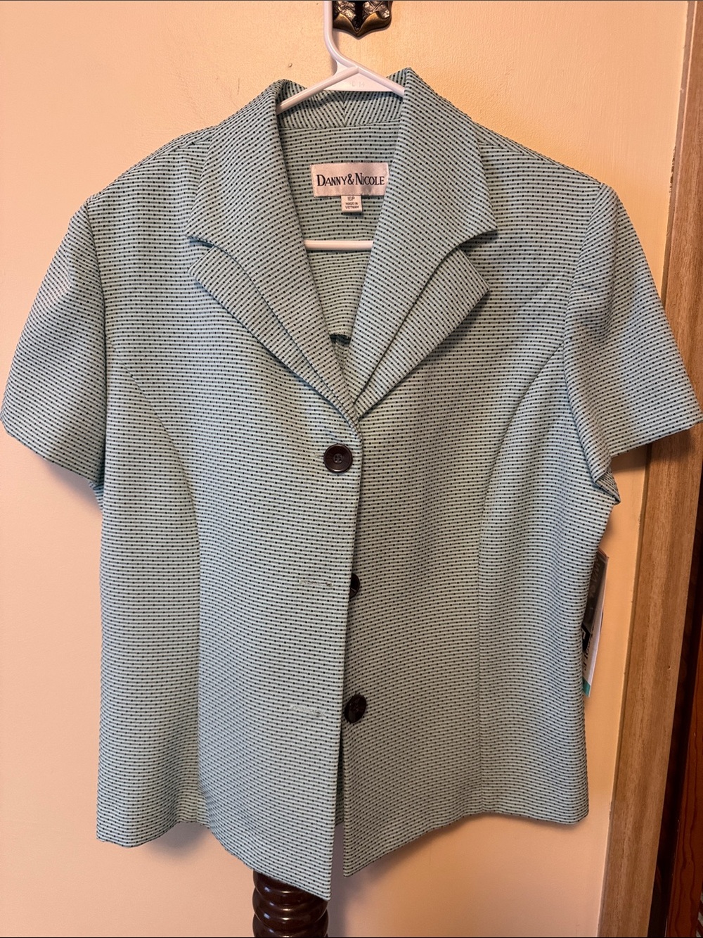 Danny & Nicole Short-Sleeve Textured Blazer in Light Blue